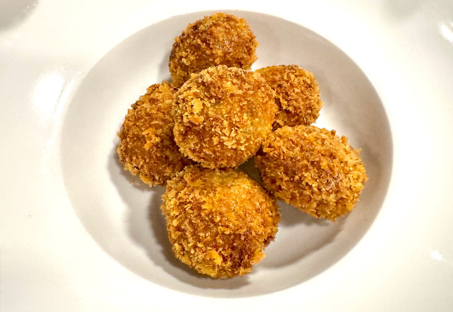 platos-croquetas -compartir-cocina-tradicional-renovada-la-mama.
